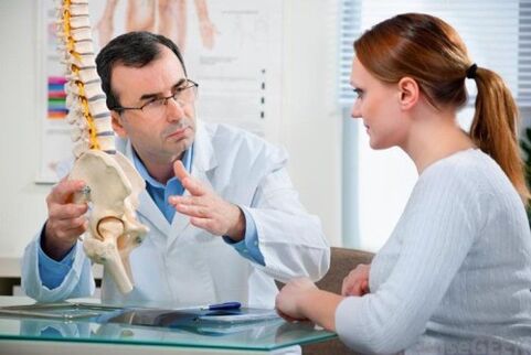 consulting a doctor for lumbar osteochondrosis